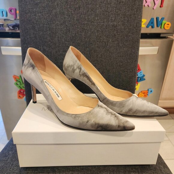 Manolo Blahnik Shoes - MANOLO BLAHNIK Lisa Pump Suede Stiletto 39 70mm Heel